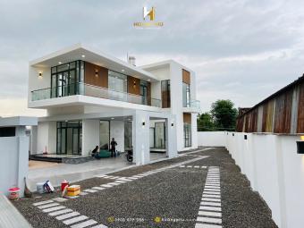 THUY VILLA
