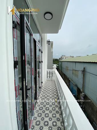 DUNG HOUSE