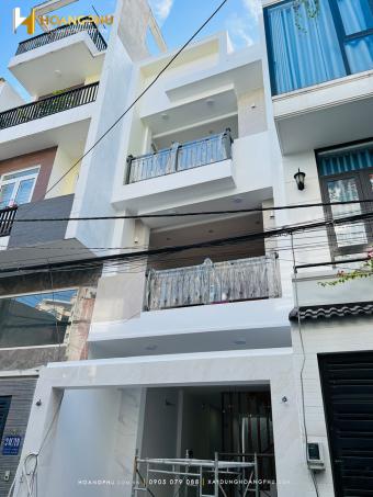 QUANG HOUSE