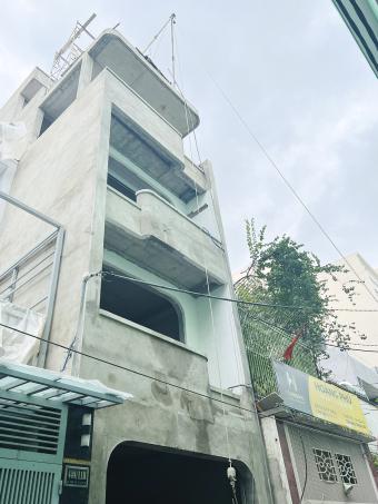 GIANG HOUSE
