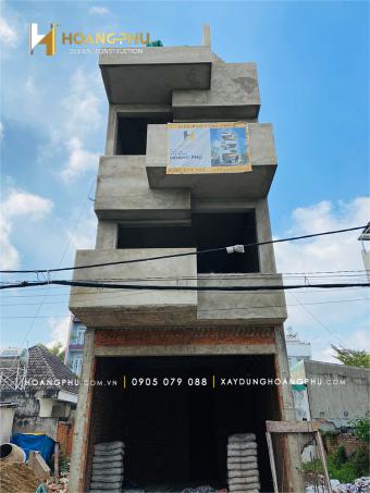 VAN HOUSE